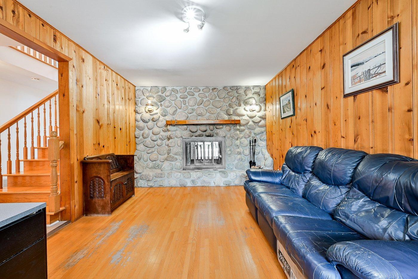 









1700


Crois. Sauvé

,
Brossard,




QC
J4X1L1

