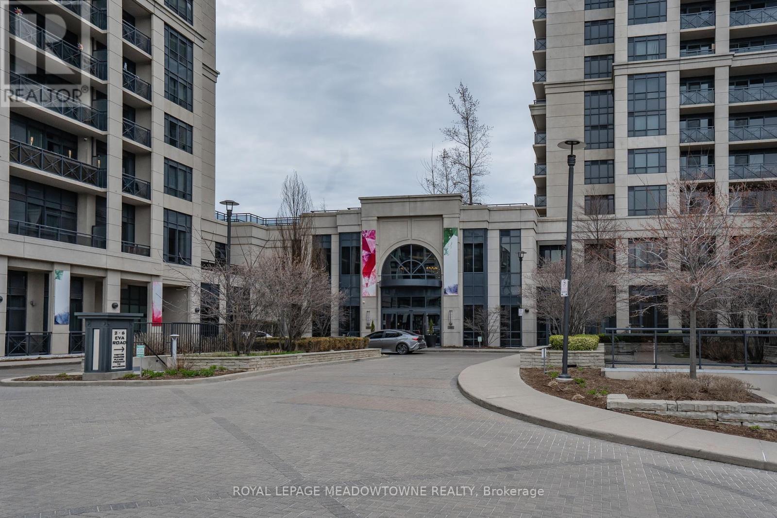 












2421 - 2 EVA ROAD W

,
Toronto,




Ontario
M9C0A9

