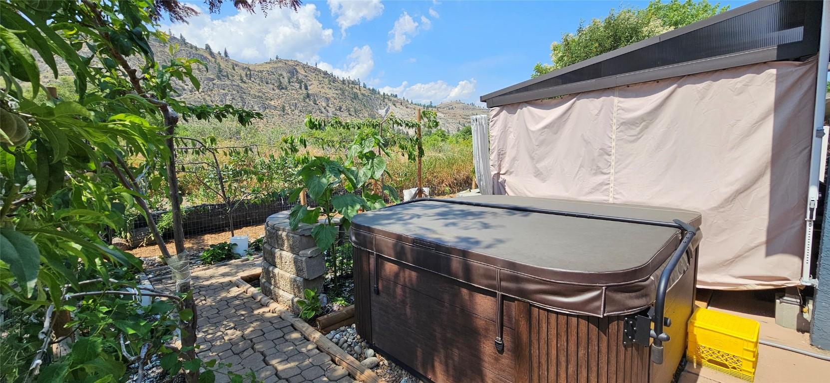 









190


Willows

Place,
Oliver,




BC
V0H 1T4

