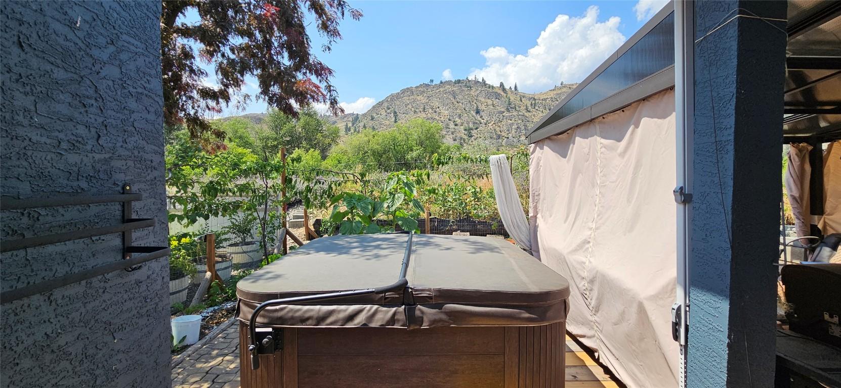 









190


Willows

Place,
Oliver,




BC
V0H 1T4

