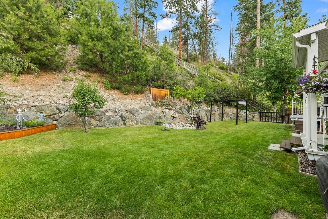 









5827


VICTORIA

Street,
Peachland,




BC
V0H 1X4

