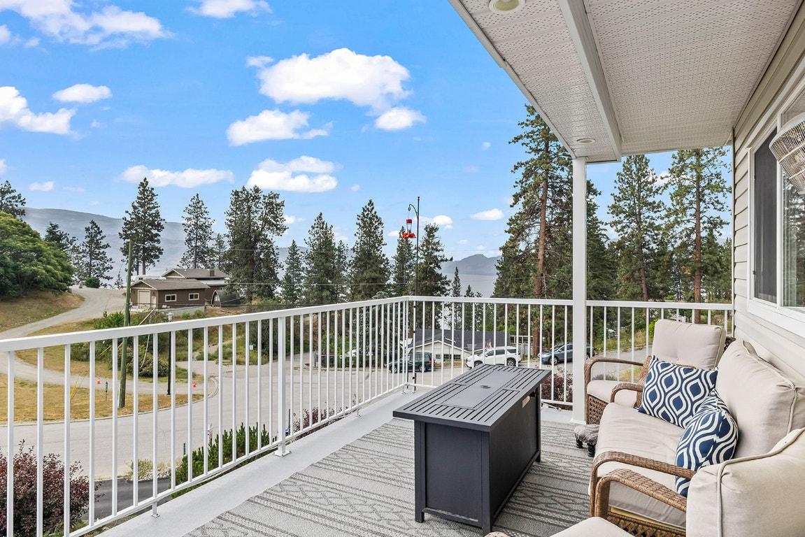 









5827


VICTORIA

Street,
Peachland,




BC
V0H 1X4

