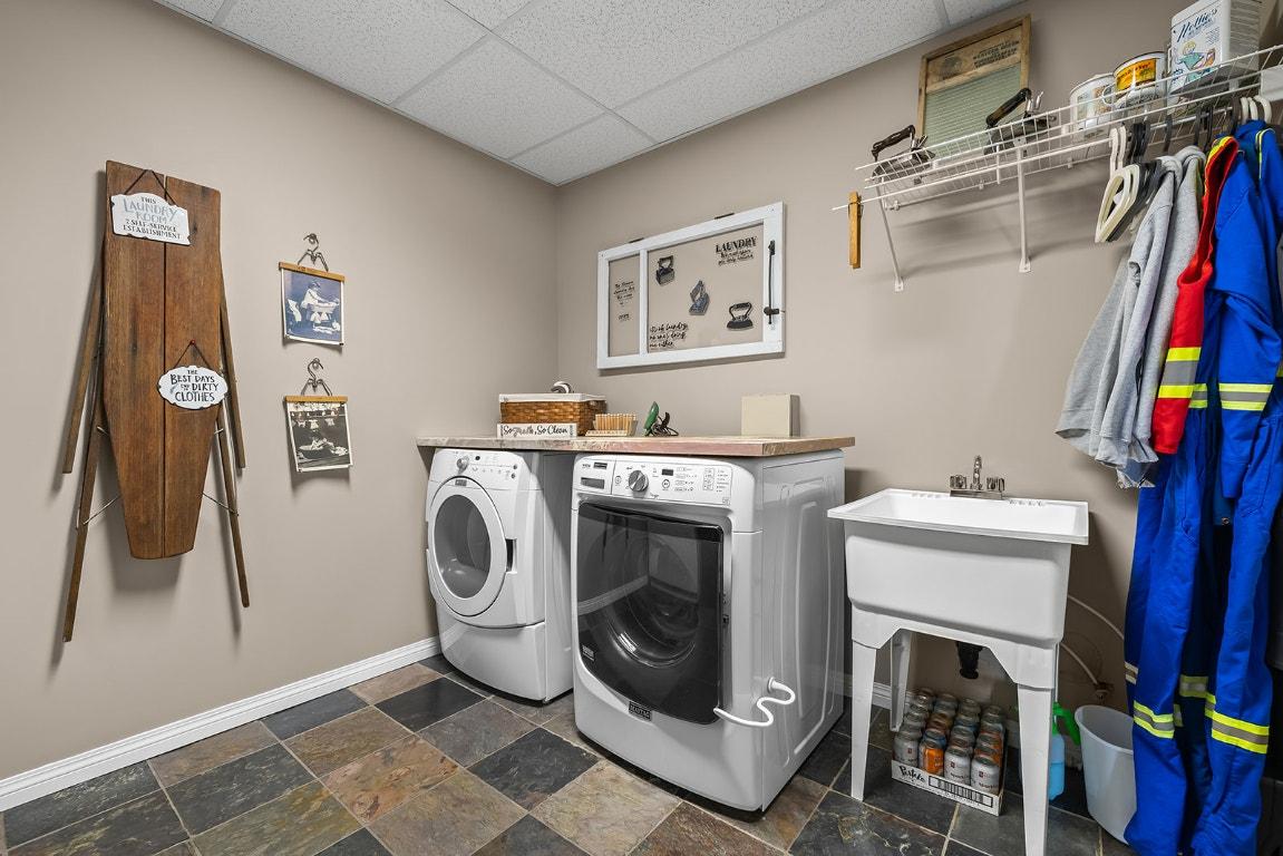 









5827


VICTORIA

Street,
Peachland,




BC
V0H 1X4


