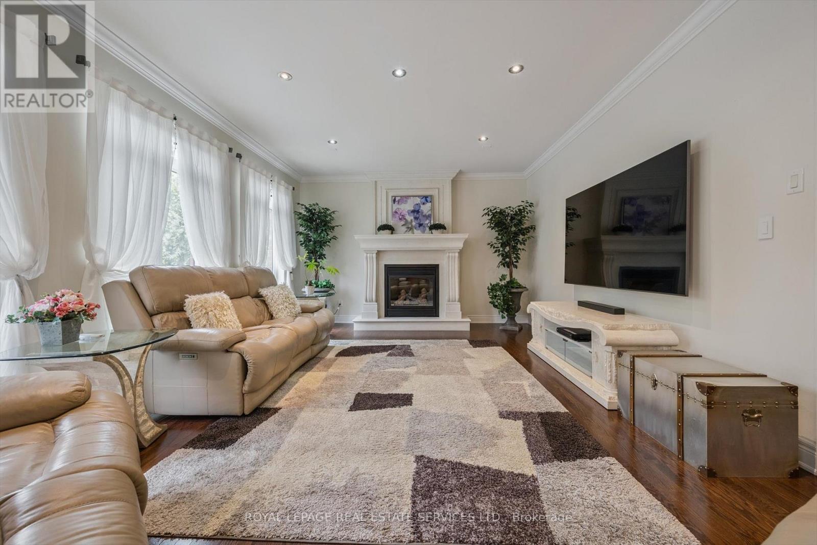 












3168 SADDLEWORTH CRESCENT

,
Oakville,




Ontario
L6M0A8


