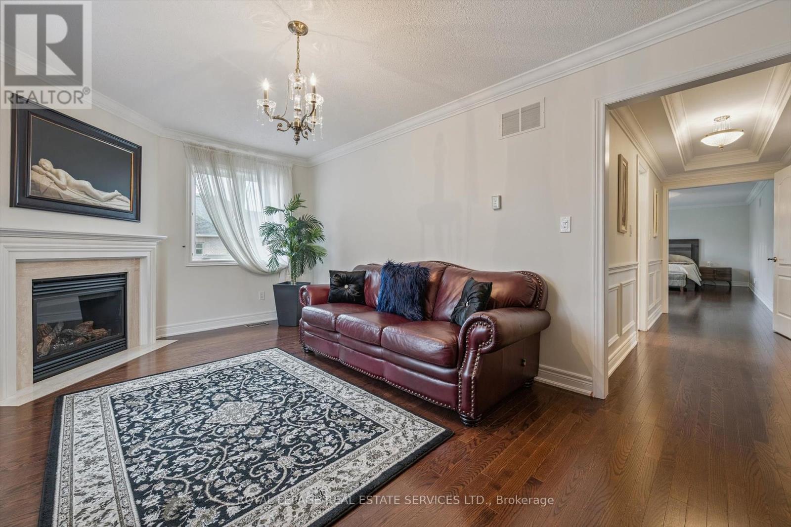 












3168 SADDLEWORTH CRESCENT

,
Oakville,




Ontario
L6M0A8

