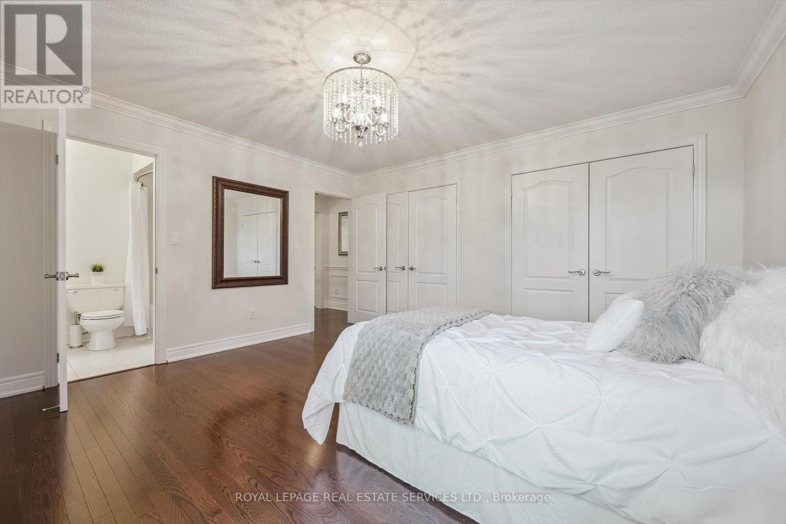 












3168 SADDLEWORTH CRESCENT

,
Oakville,




Ontario
L6M0A8

