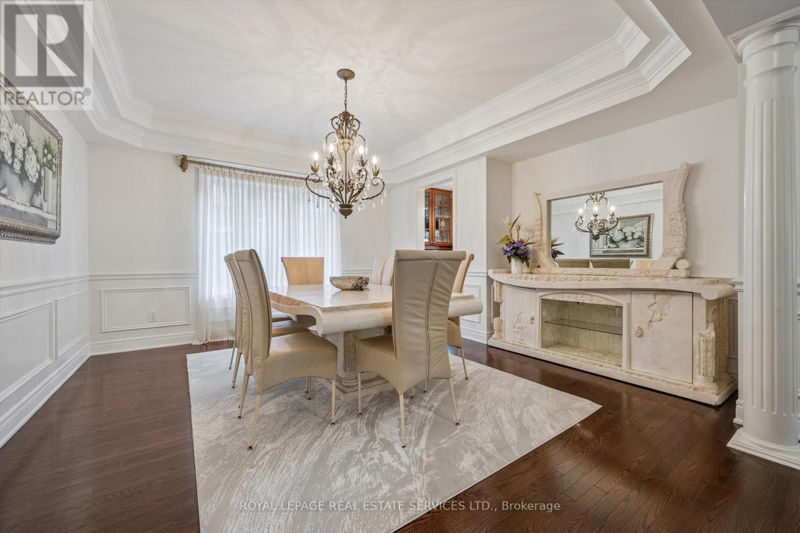 












3168 SADDLEWORTH CRESCENT

,
Oakville,




Ontario
L6M0A8

