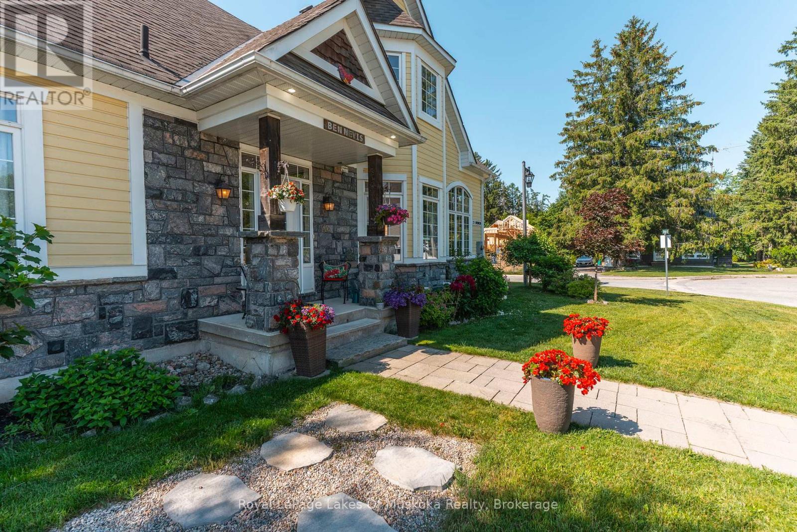 












23 SPENCER STREET

,
Bracebridge (Monck (Bracebridge)),




Ontario
P1L0B7

