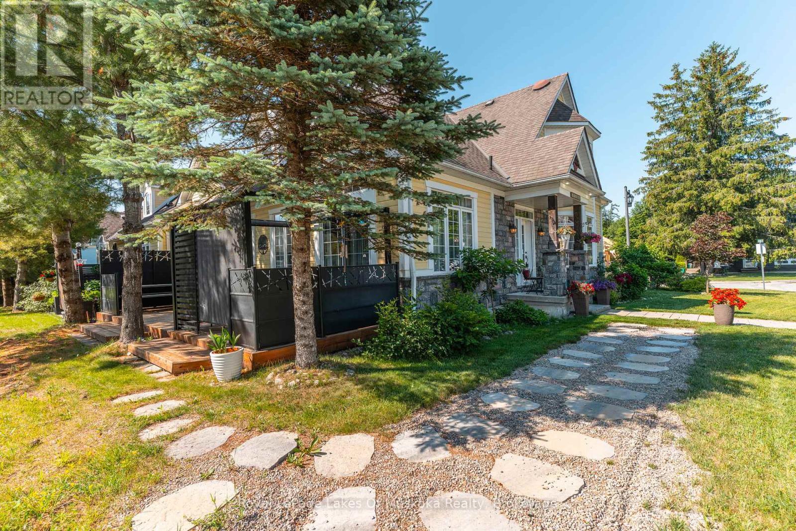 












23 SPENCER STREET

,
Bracebridge (Monck (Bracebridge)),




Ontario
P1L0B7

