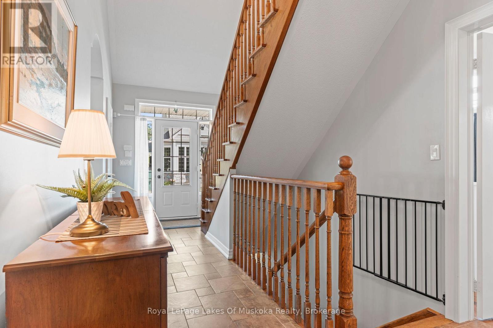 












23 SPENCER STREET

,
Bracebridge (Monck (Bracebridge)),




Ontario
P1L0B7

