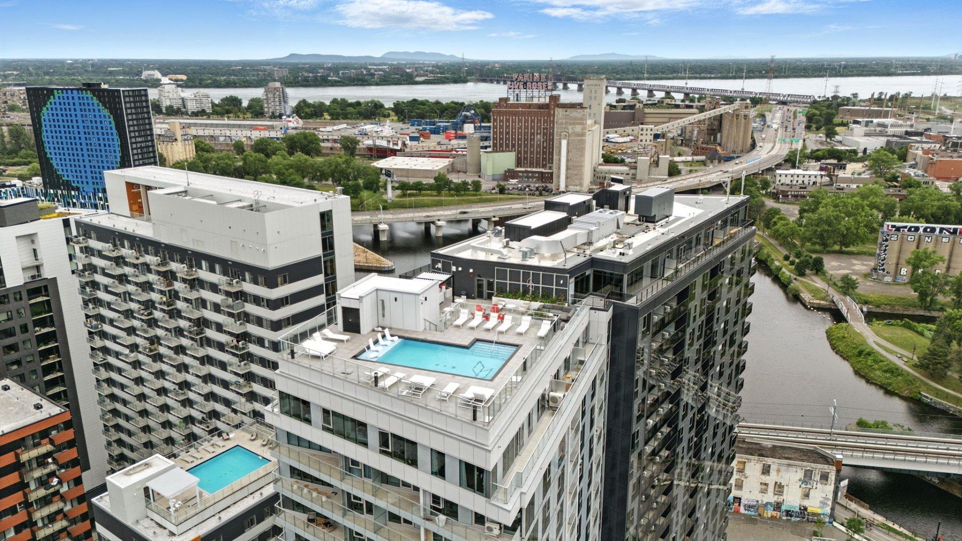 









100


Rue Murray

, 408,
Montréal (Le Sud-Ouest),




QC
H3C1A2

