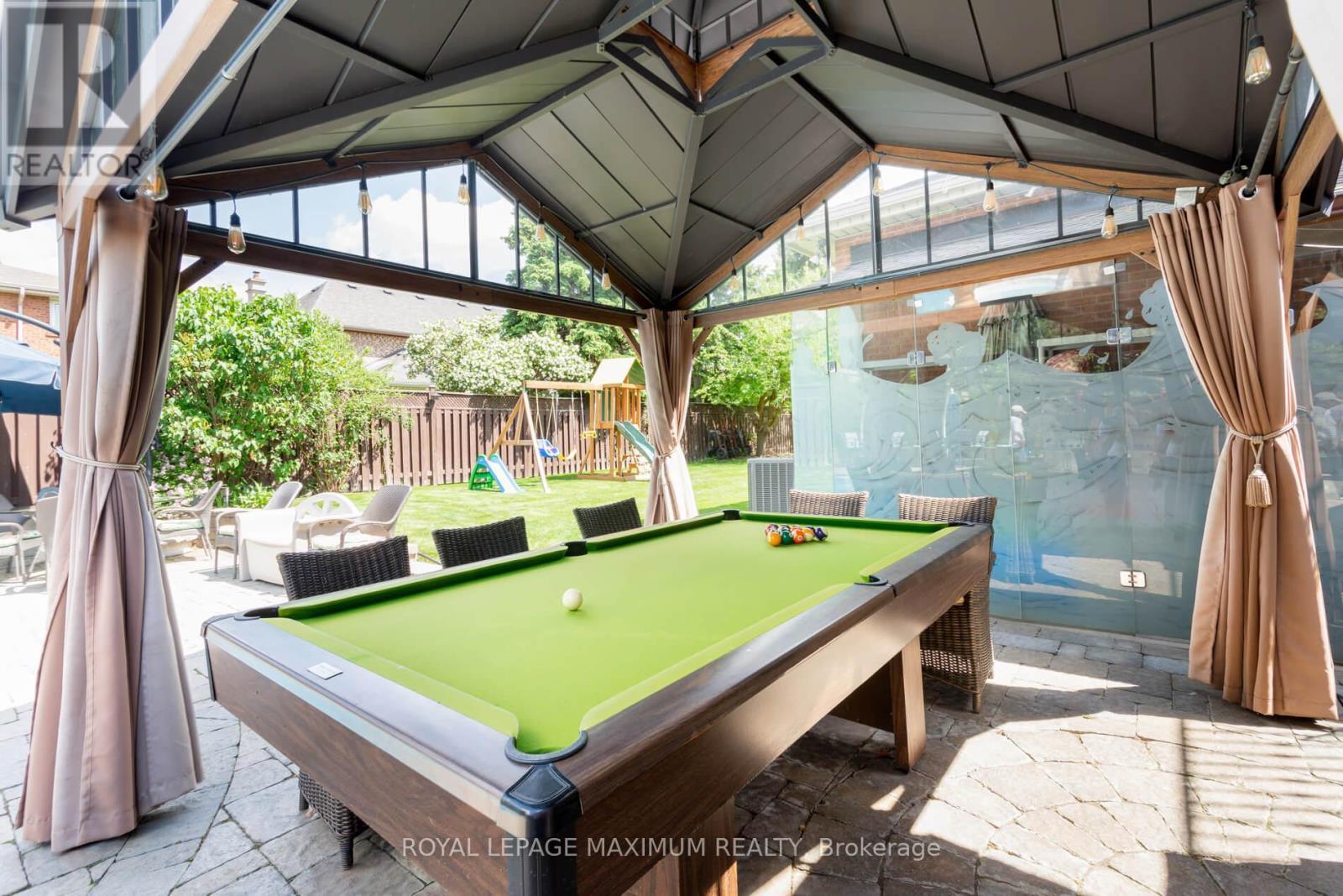 












35 LORENGATE PLACE

,
Vaughan,




Ontario
L4L2Y4


