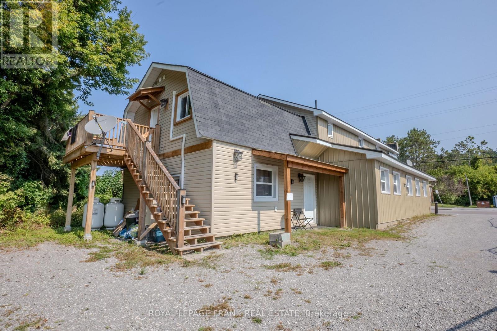 












4075 COUNTY RD 121 N

,
Kawartha Lakes (Kinmount),




Ontario
K0M2A0

