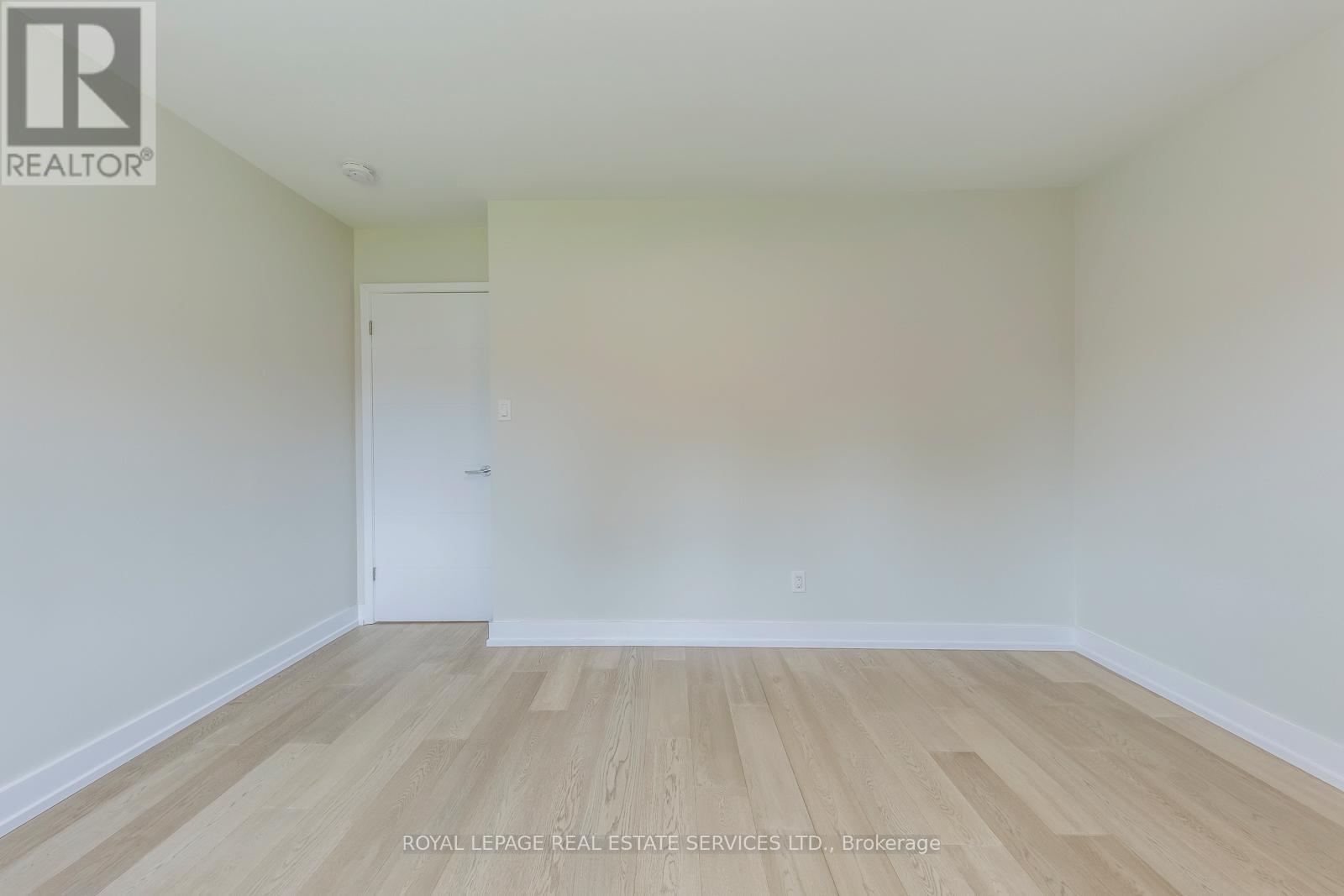 












690 MISSISSAUGA VALLEY BOULEVARD

,
Mississauga,




Ontario
L5A1Z4

