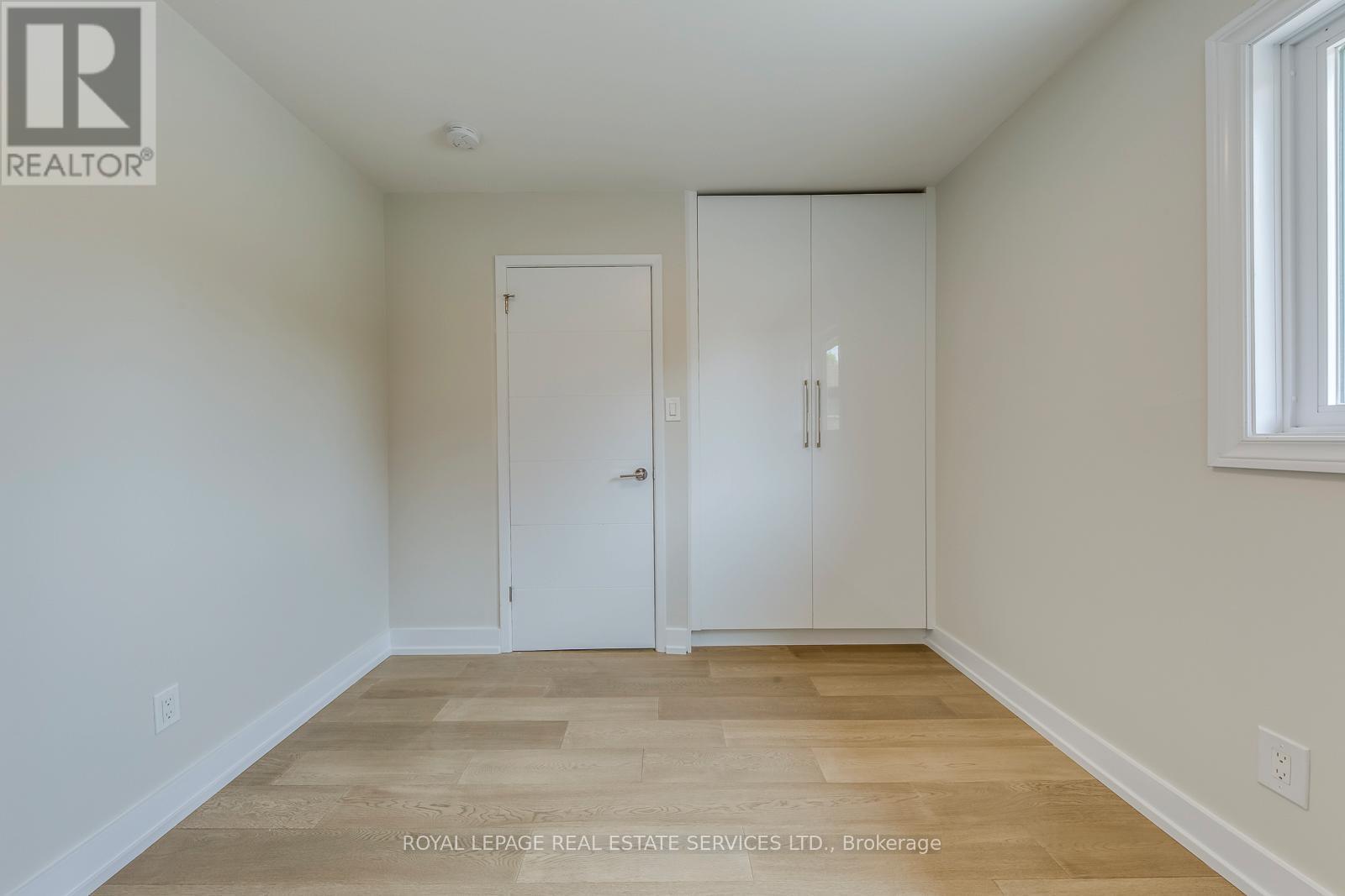 












690 MISSISSAUGA VALLEY BOULEVARD

,
Mississauga,




Ontario
L5A1Z4

