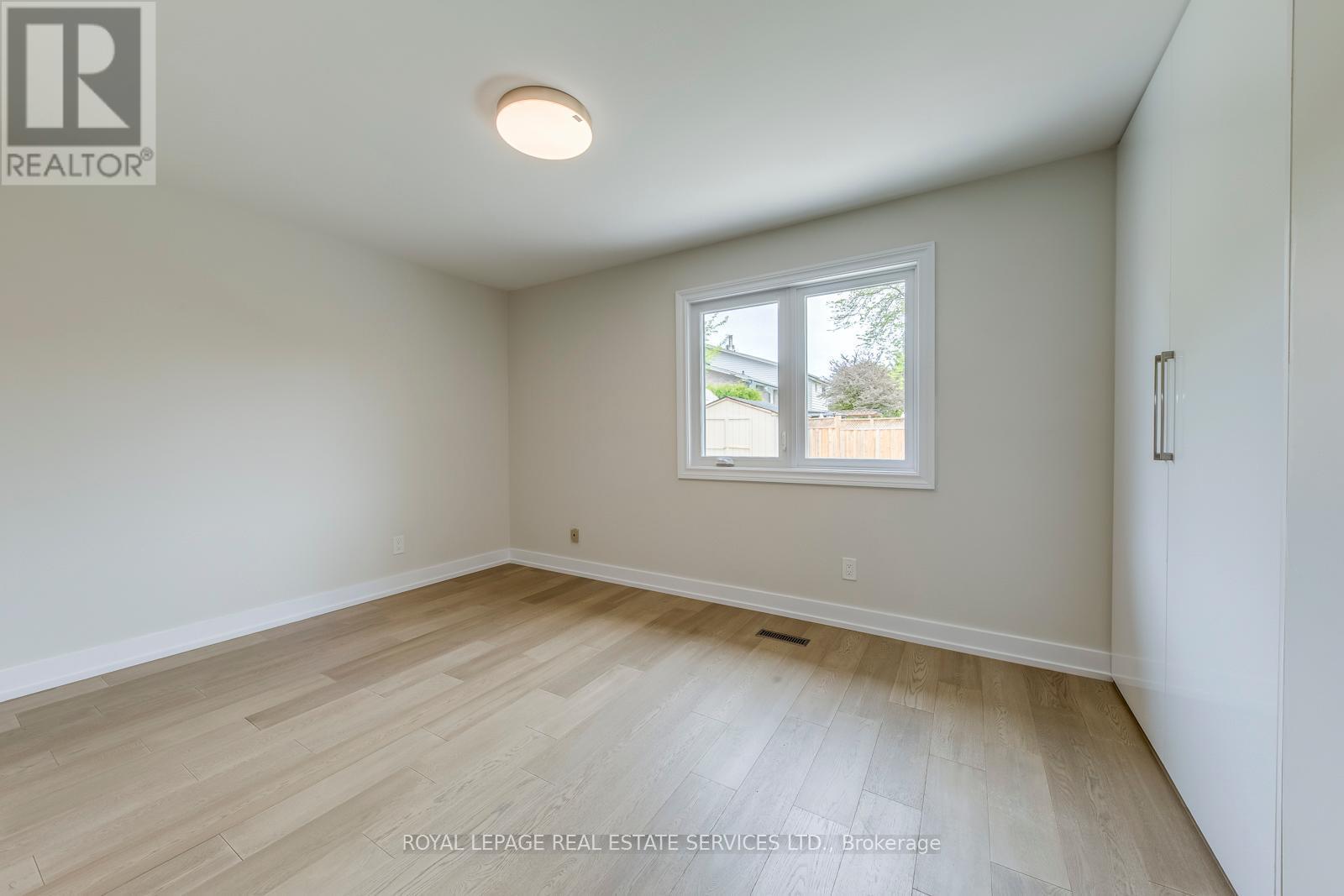 












690 MISSISSAUGA VALLEY BOULEVARD

,
Mississauga,




Ontario
L5A1Z4

