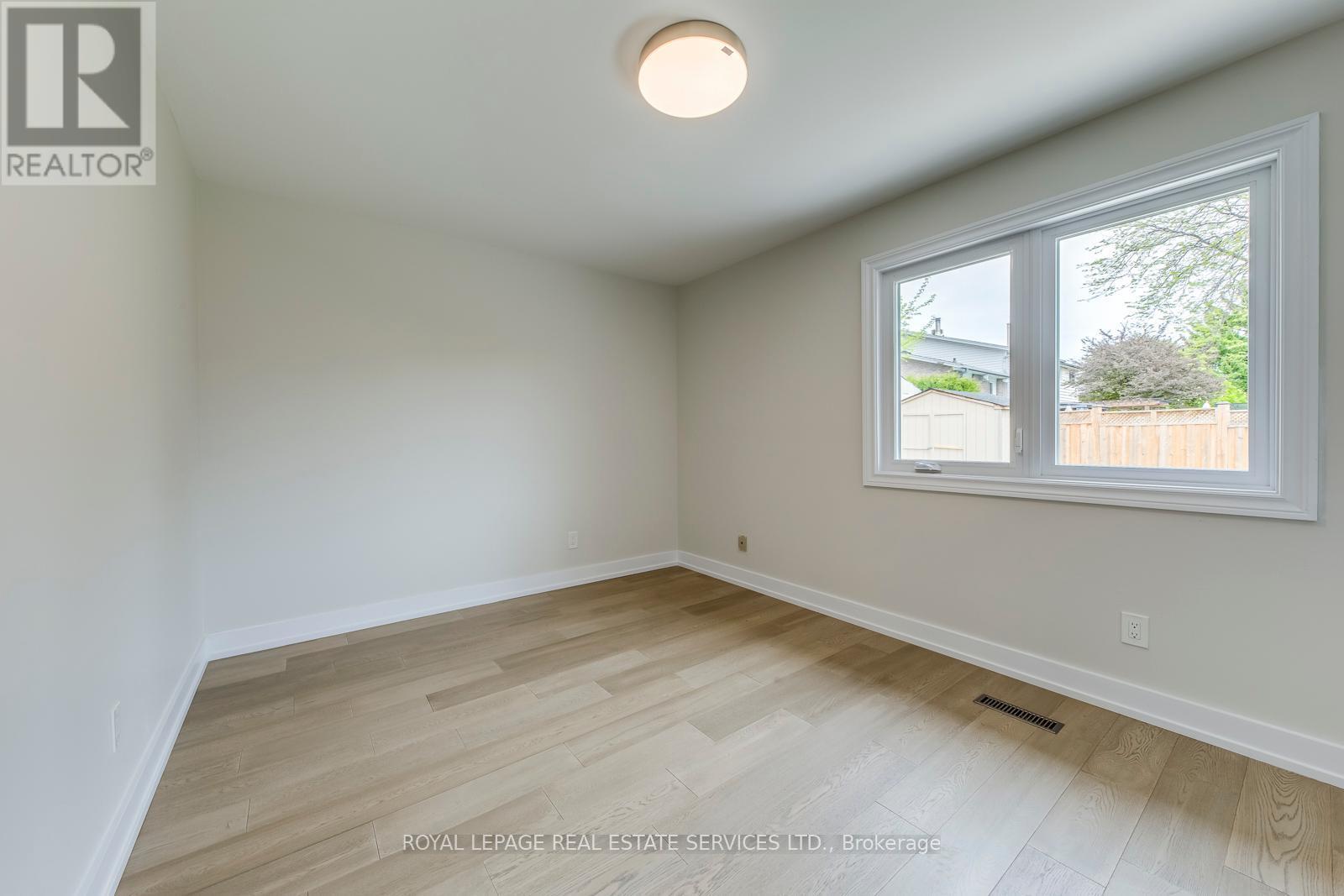 












690 MISSISSAUGA VALLEY BOULEVARD

,
Mississauga,




Ontario
L5A1Z4

