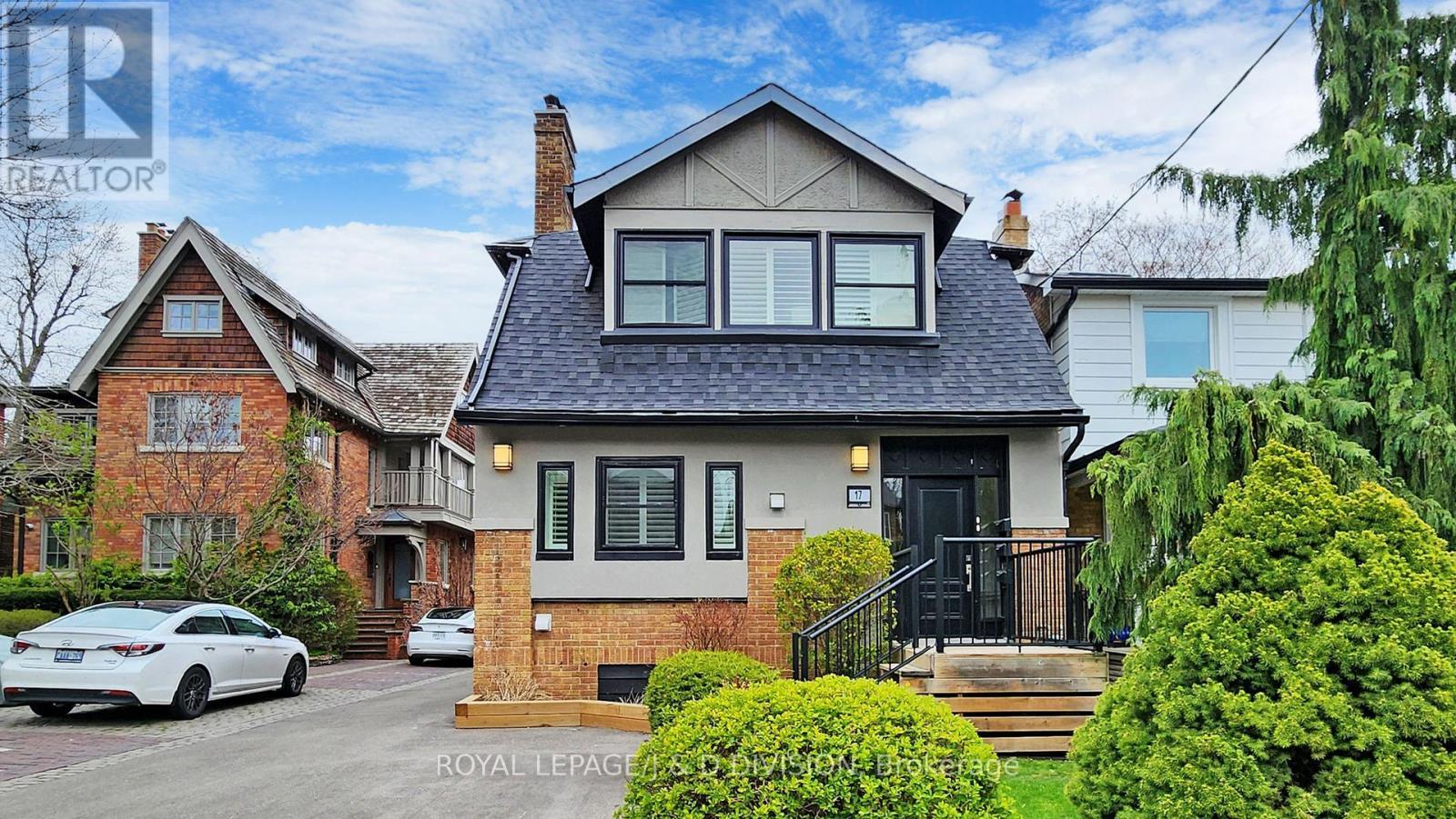 












UNIT #2/MAIN FL - 17A HUMEWOOD DRIVE

,
Toronto,




Ontario
M6C2W3

