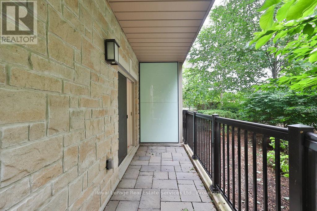 












106 - 73 WASHINGTON AVENUE NW

,
Oakville (CO Central),




Ontario
L6K1W5

