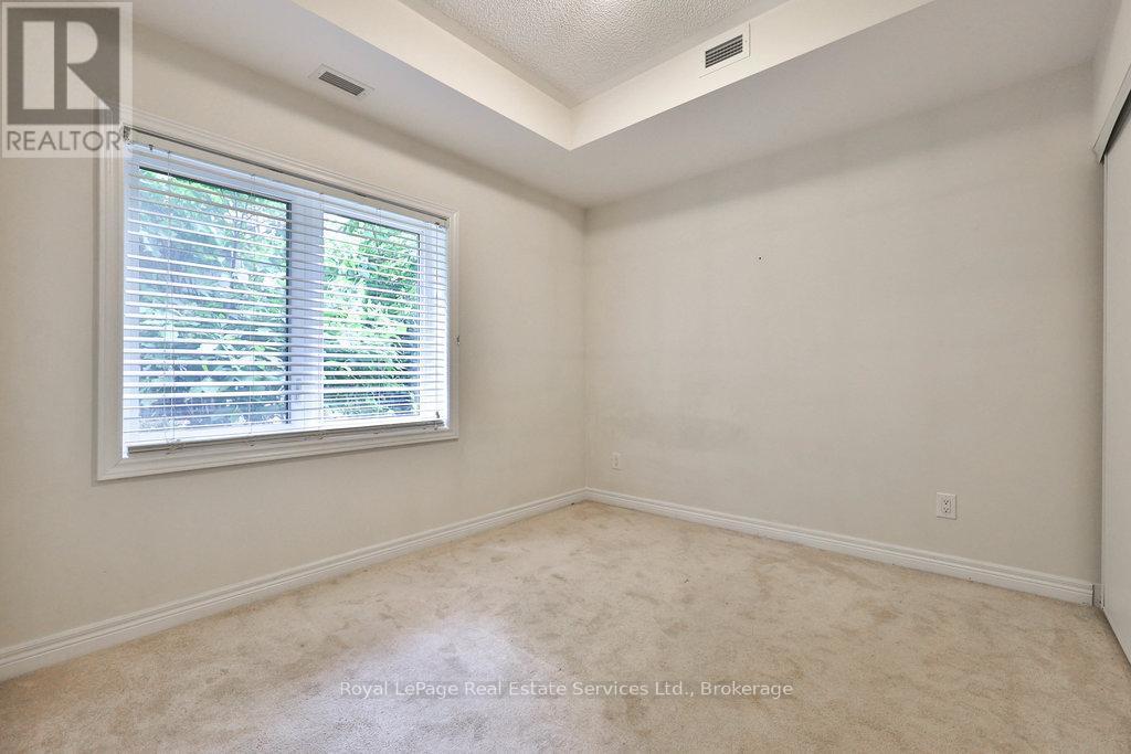 












106 - 73 WASHINGTON AVENUE NW

,
Oakville (CO Central),




Ontario
L6K1W5

