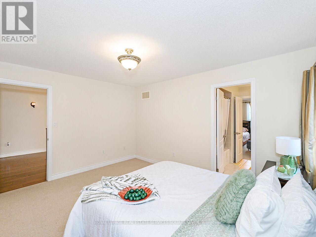 












2335 AWENDA DRIVE

,
Oakville,




Ontario
L6H7J7

