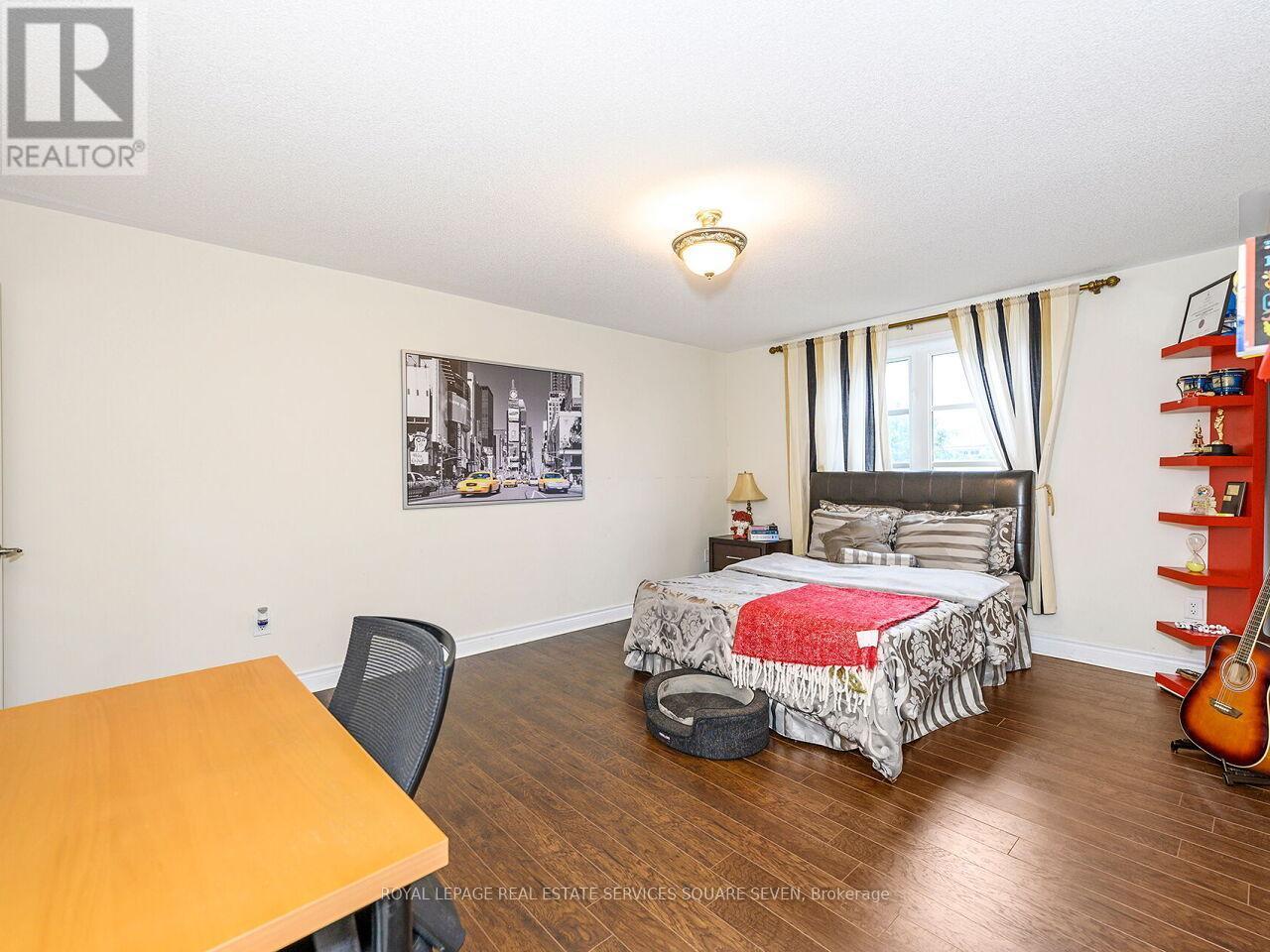 












2335 AWENDA DRIVE

,
Oakville,




Ontario
L6H7J7

