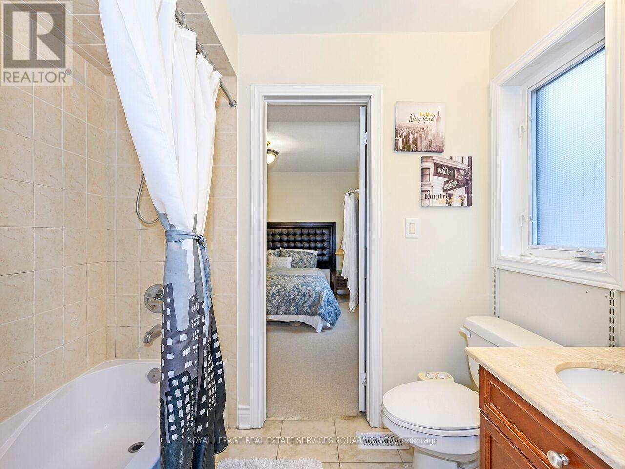 












2335 AWENDA DRIVE

,
Oakville,




Ontario
L6H7J7

