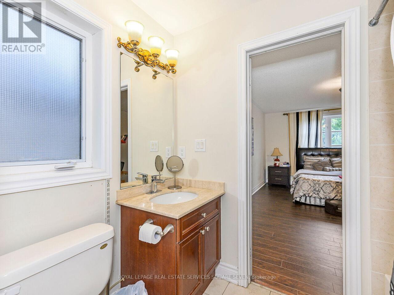 












2335 AWENDA DRIVE

,
Oakville,




Ontario
L6H7J7


