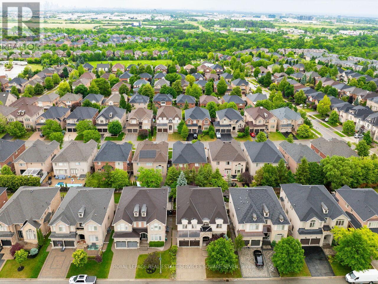












2335 AWENDA DRIVE

,
Oakville,




Ontario
L6H7J7

