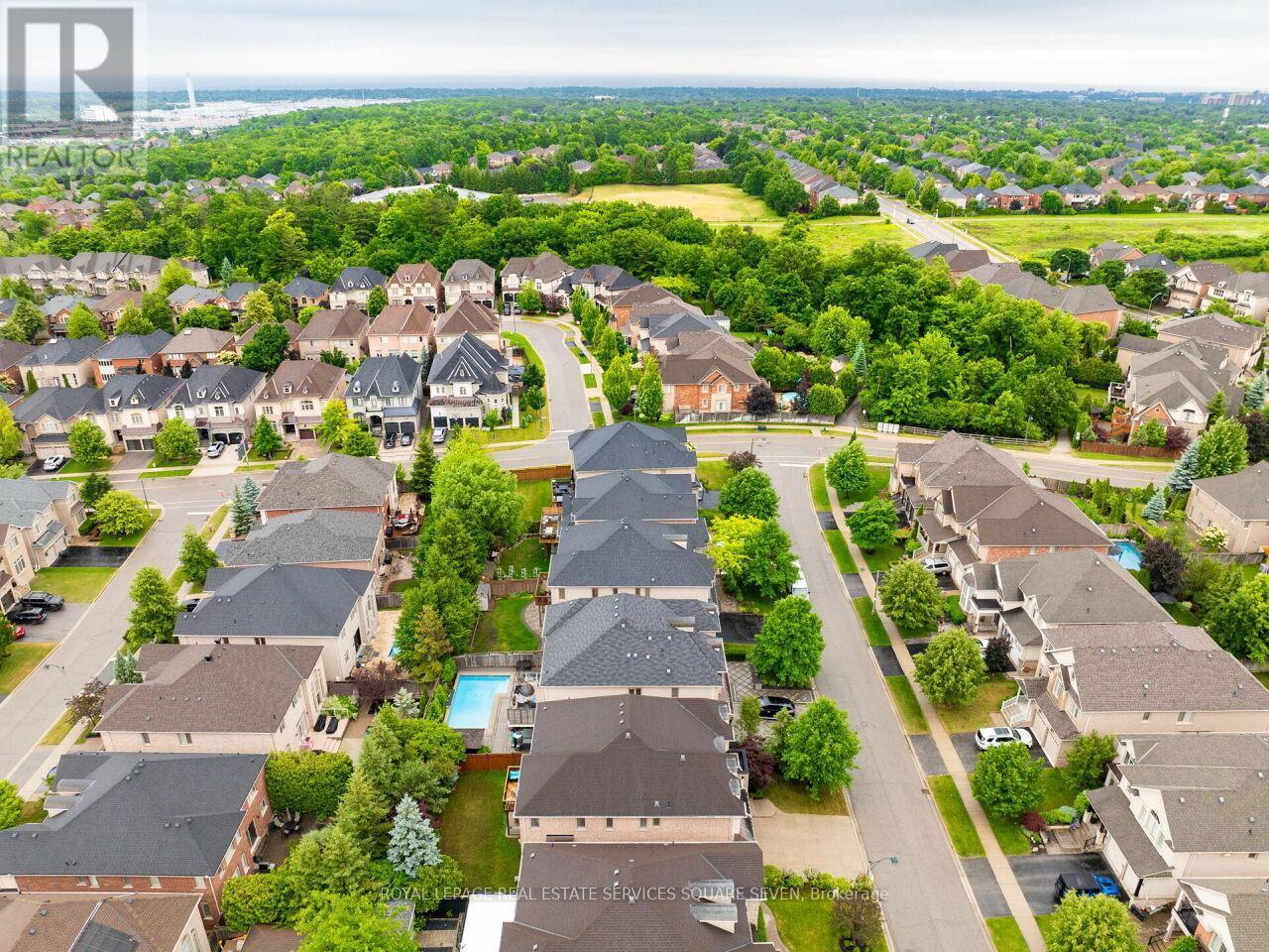 












2335 AWENDA DRIVE

,
Oakville,




Ontario
L6H7J7


