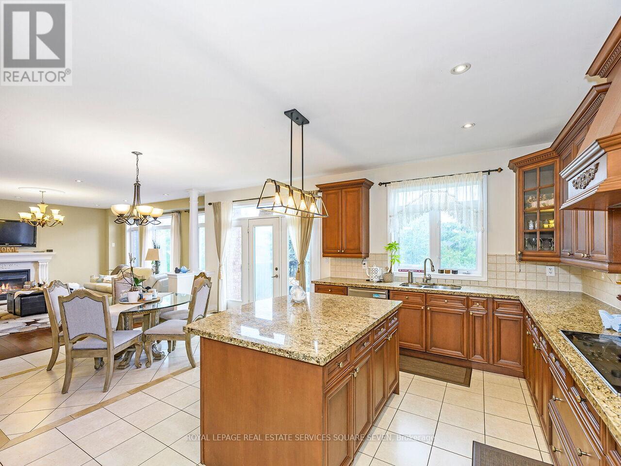 












2335 AWENDA DRIVE

,
Oakville,




Ontario
L6H7J7

