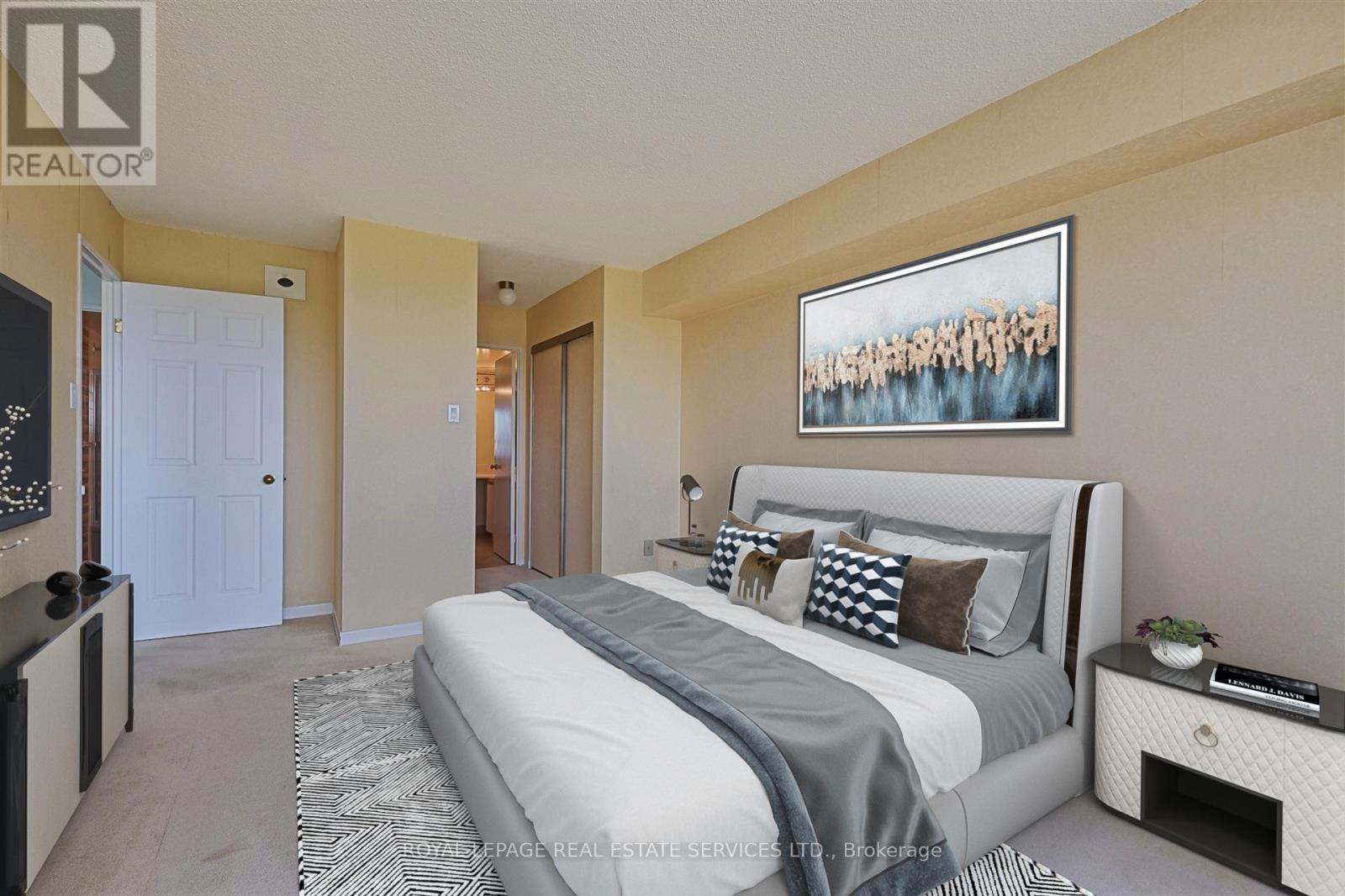 












1602 - 1320 ISLINGTON AVENUE

,
Toronto,




Ontario
M9A5C6

