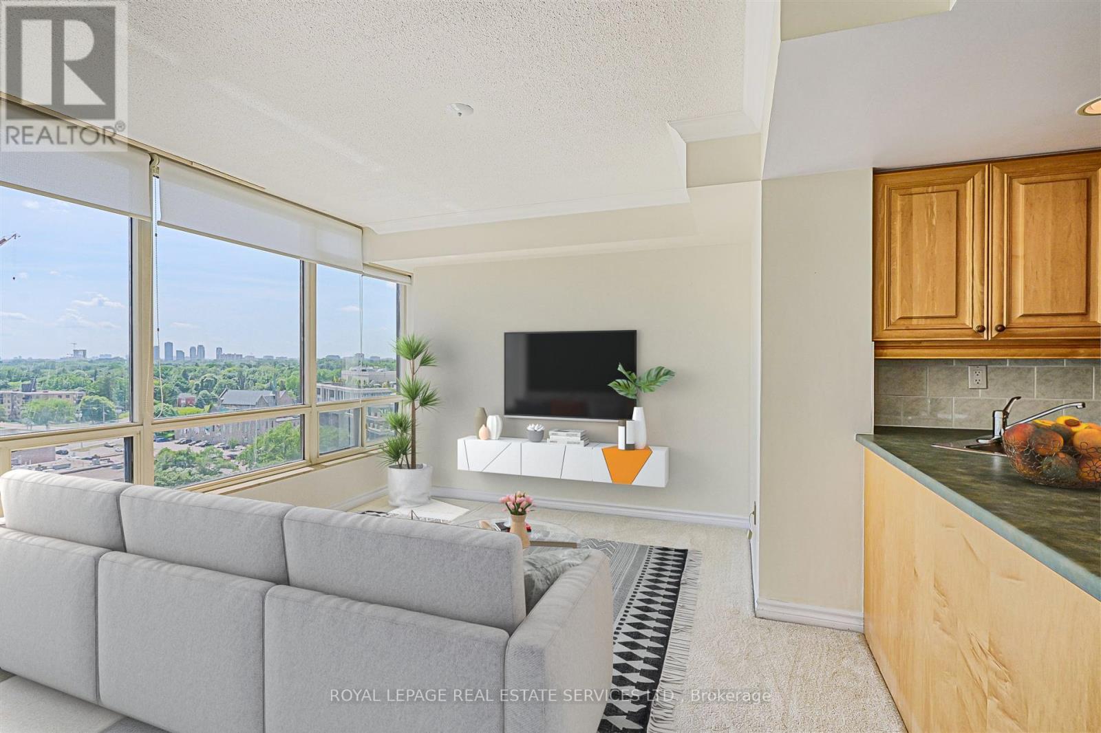 












1602 - 1320 ISLINGTON AVENUE

,
Toronto,




Ontario
M9A5C6

