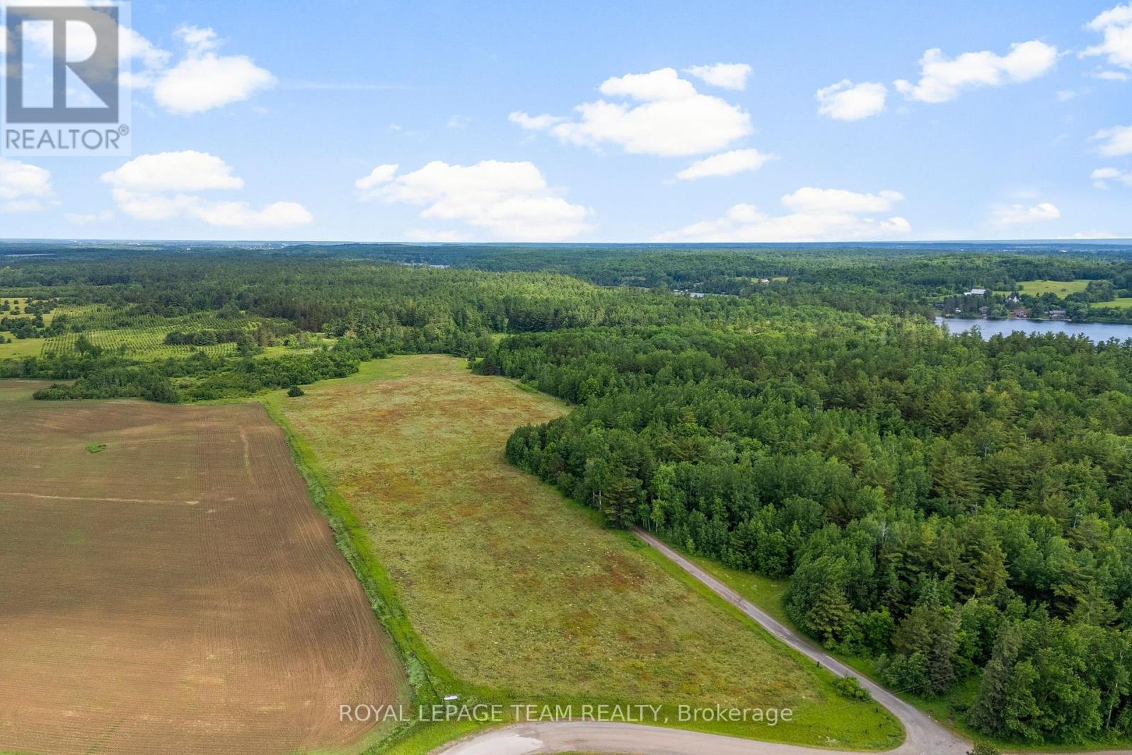 












00 SARAH PRISSILLA DRIVE

,
Whitewater Region,







Ontario
K0J1Y0

