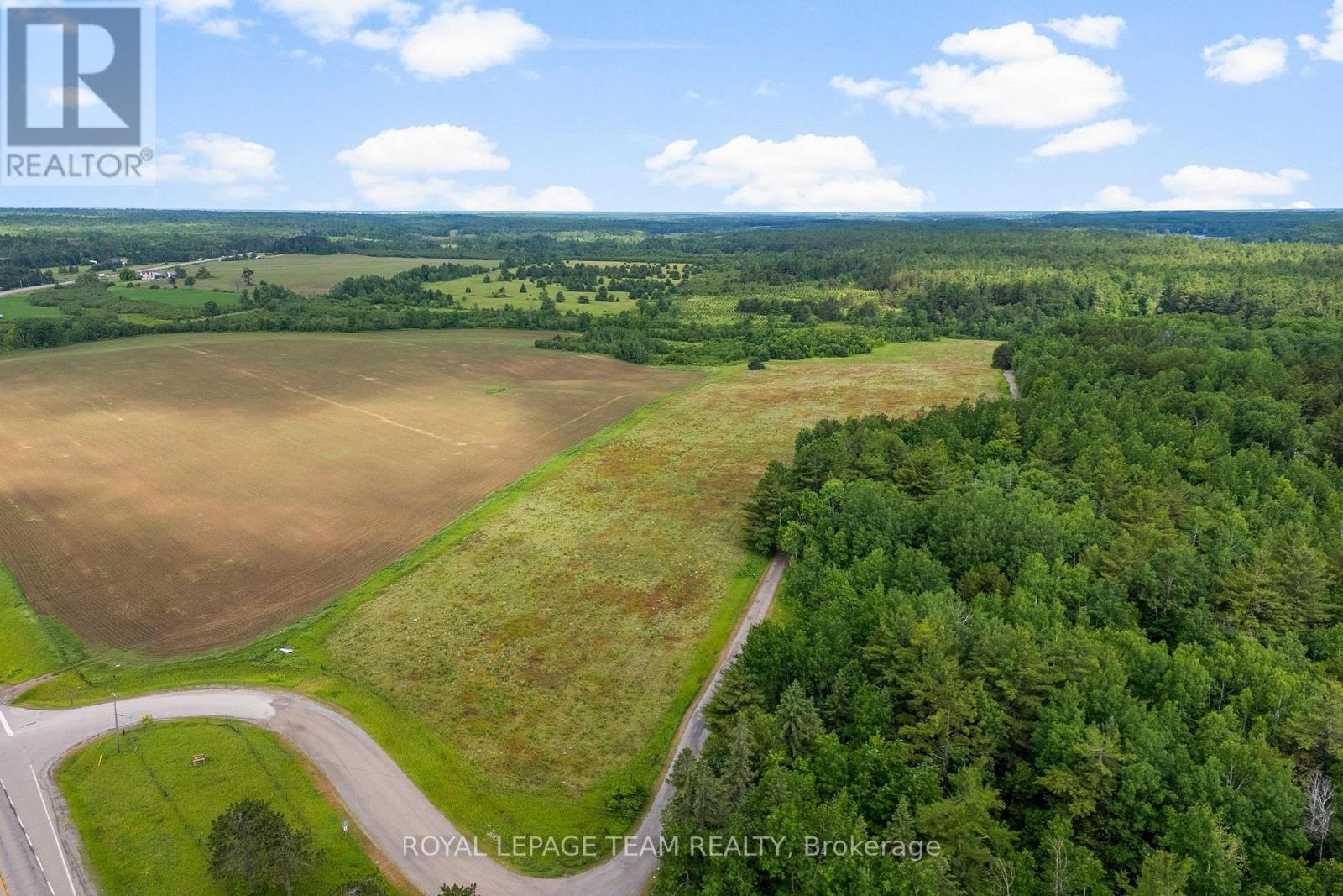 












00 SARAH PRISSILLA DRIVE

,
Whitewater Region,







Ontario
K0J1Y0

