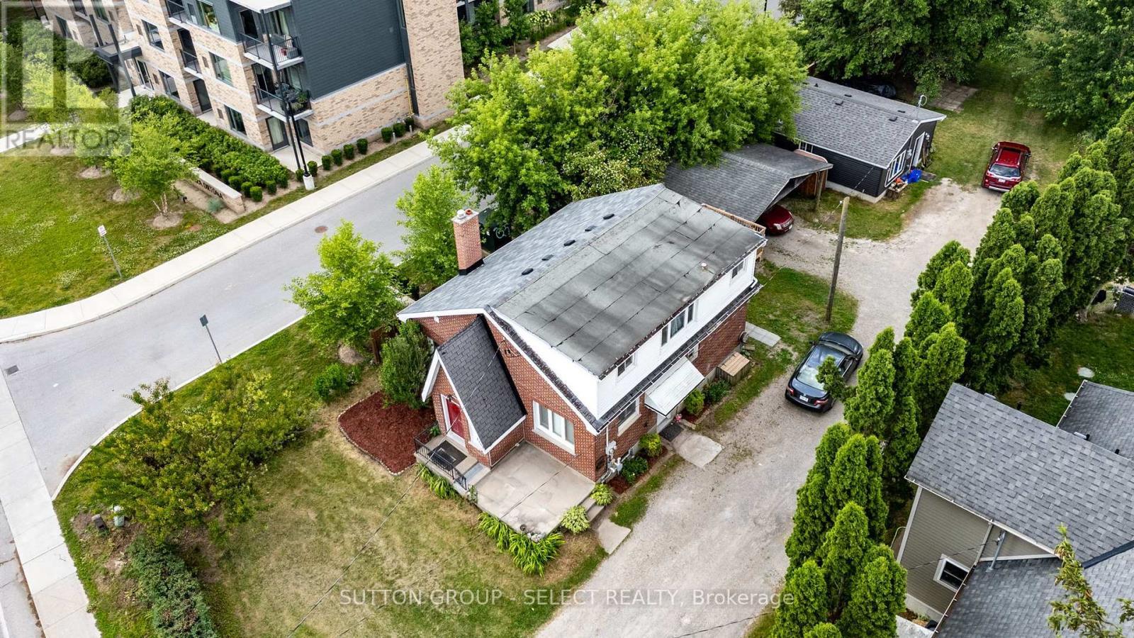 












1100 HAMILTON ROAD

,
London East (East O),




Ontario
N5W1A6

