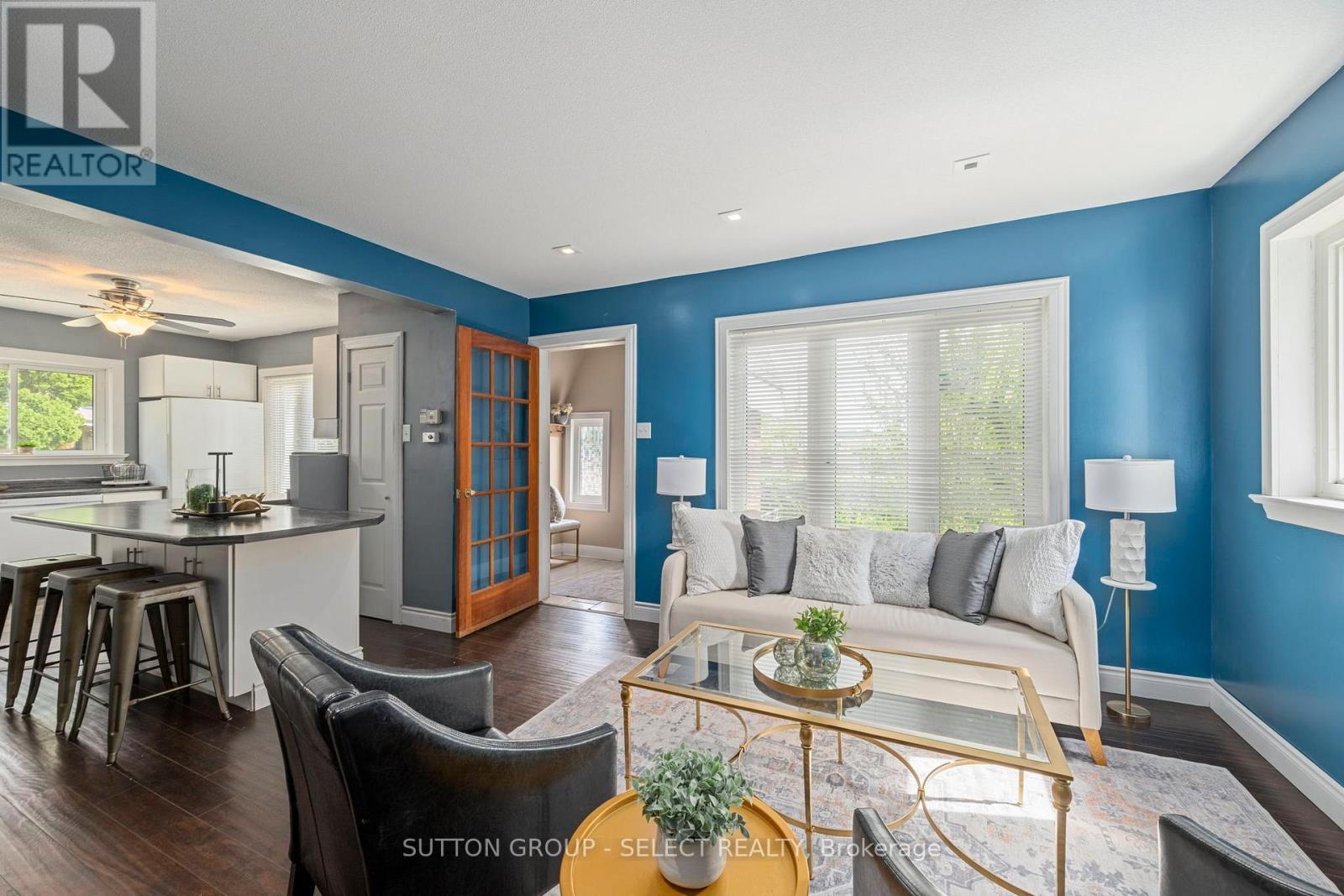 












1100 HAMILTON ROAD

,
London East (East O),




Ontario
N5W1A6

