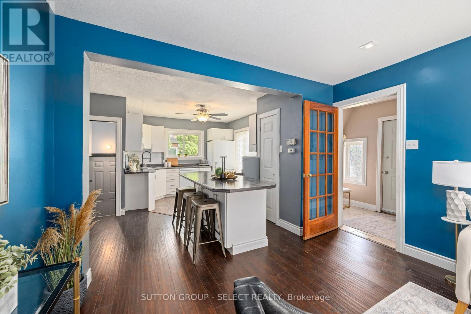 












1100 HAMILTON ROAD

,
London East (East O),




Ontario
N5W1A6

