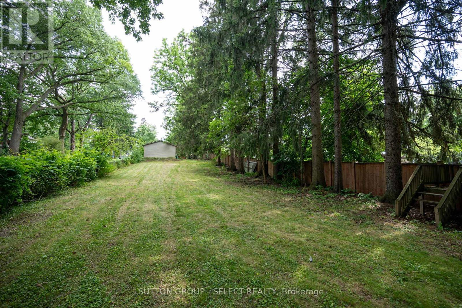 












1100 HAMILTON ROAD

,
London East (East O),




Ontario
N5W1A6

