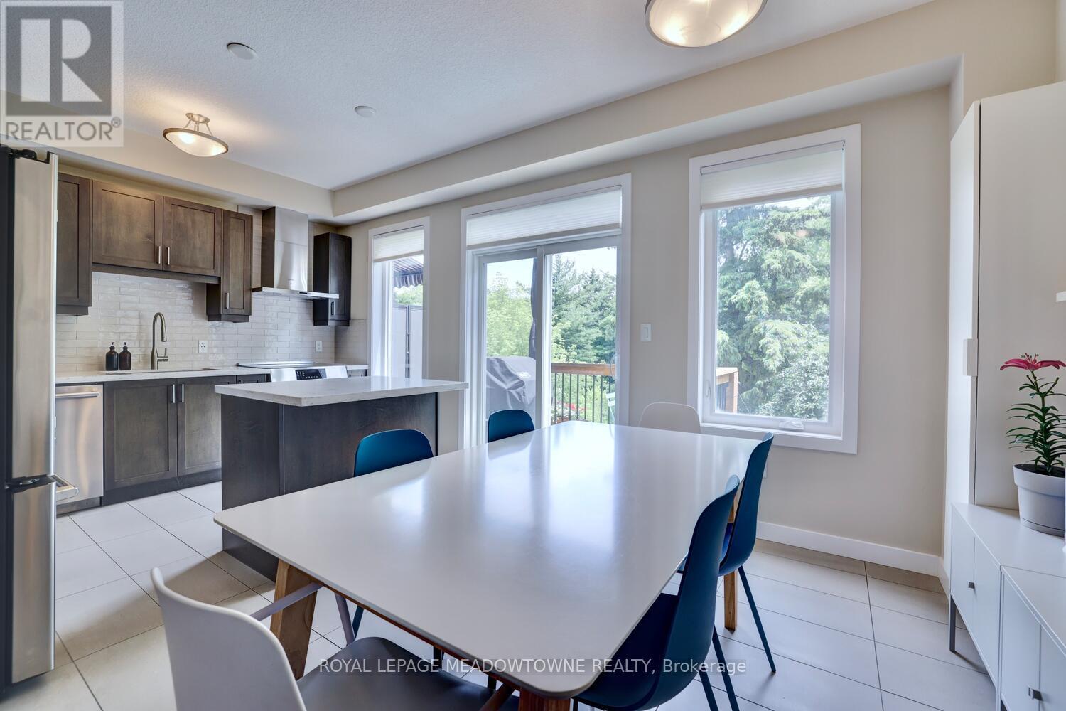 












40 - 445 ONTARIO STREET S

,
Milton,




Ontario
L9T9K3

