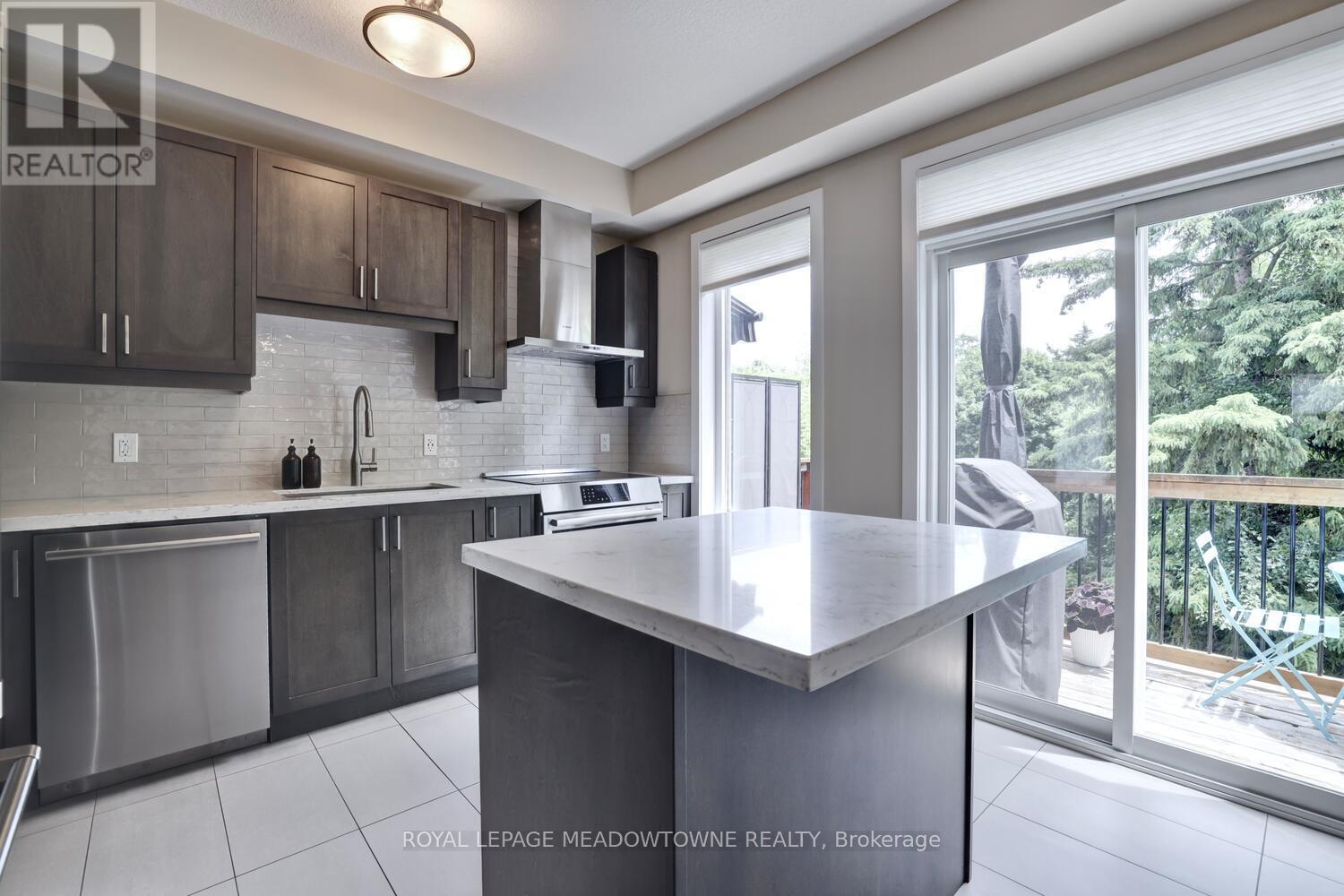 












40 - 445 ONTARIO STREET S

,
Milton,




Ontario
L9T9K3

