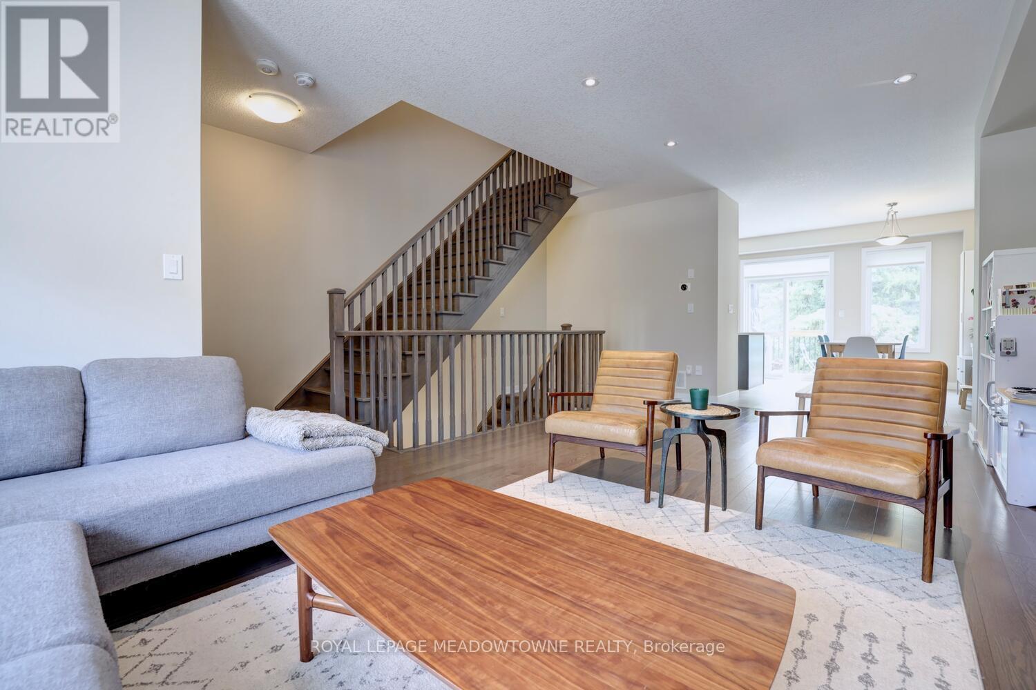 












40 - 445 ONTARIO STREET S

,
Milton,




Ontario
L9T9K3

