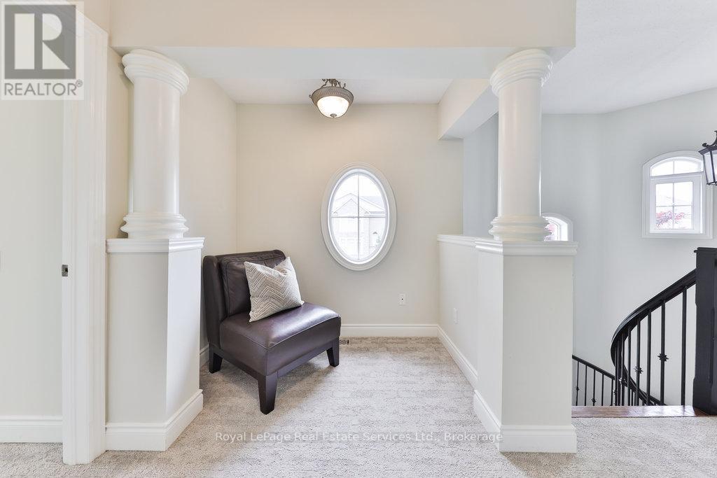 












170 NAUTICAL BOULEVARD

,
Oakville (BR Bronte),




Ontario
L6L6V6

