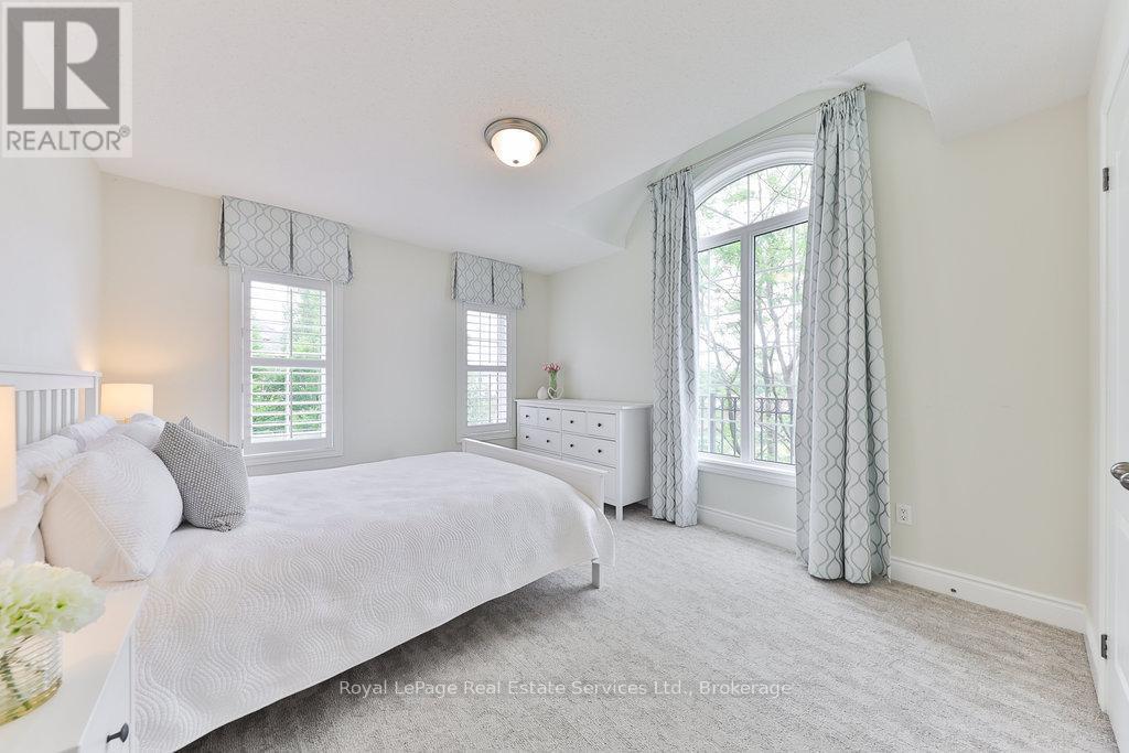 












170 NAUTICAL BOULEVARD

,
Oakville (BR Bronte),




Ontario
L6L6V6

