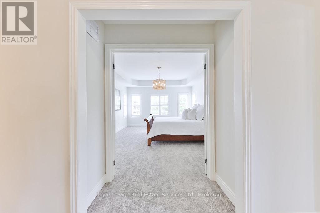 












170 NAUTICAL BOULEVARD

,
Oakville (BR Bronte),




Ontario
L6L6V6

