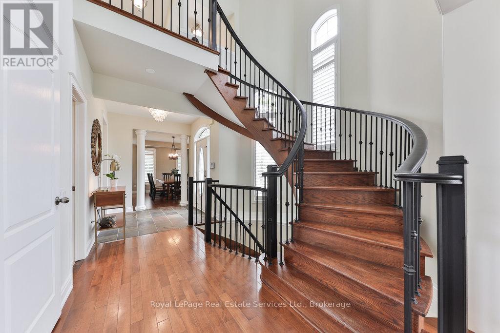 












170 NAUTICAL BOULEVARD

,
Oakville (BR Bronte),




Ontario
L6L6V6

