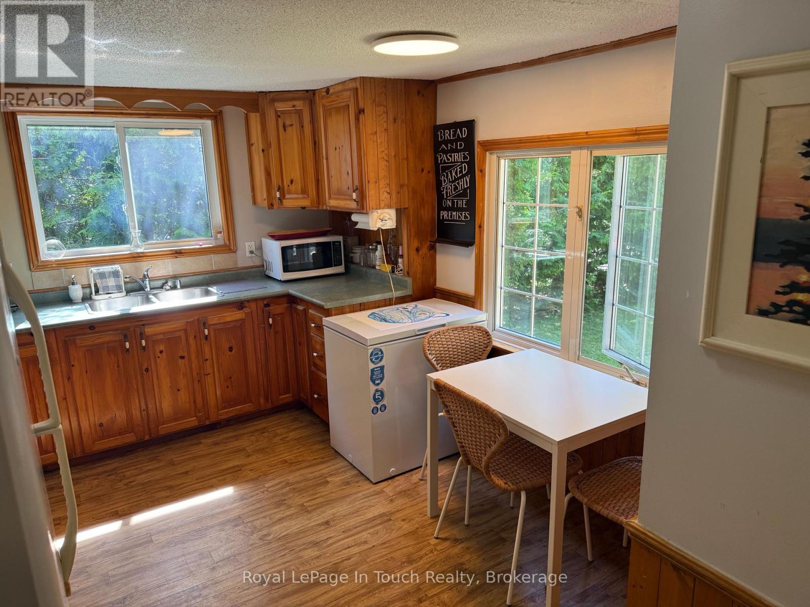 












19 NEEDLE ROAD

,
Tiny,




Ontario
L9M0B5

