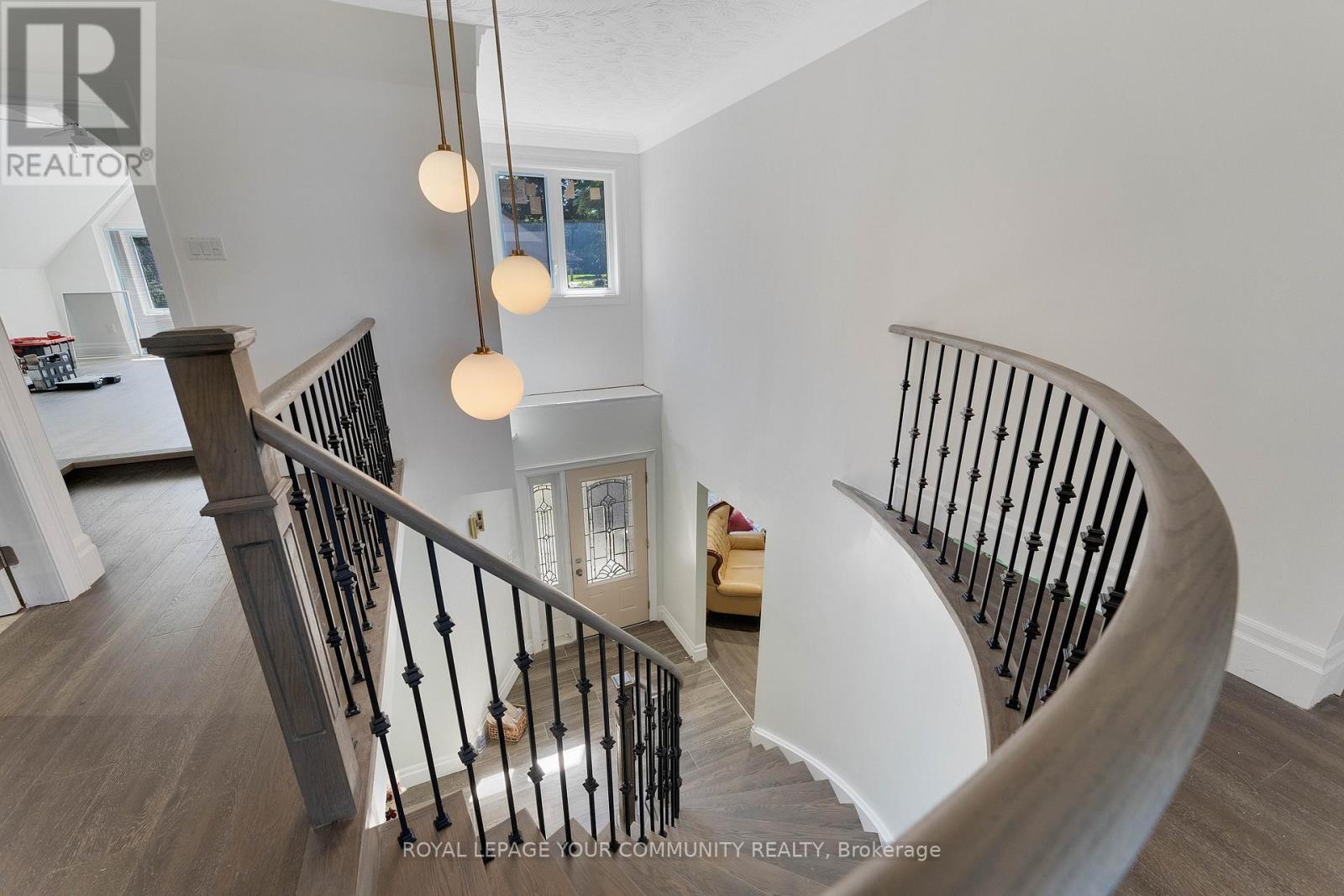 












3994 GUEST ROAD

,
Innisfil,




Ontario
L9S2T4

