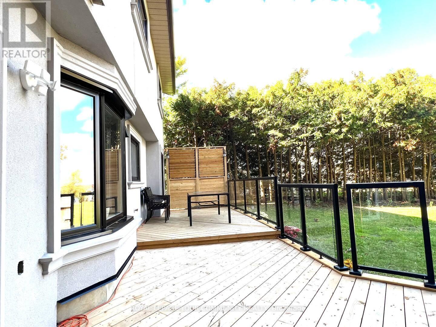 












3994 GUEST ROAD

,
Innisfil,




Ontario
L9S2T4


