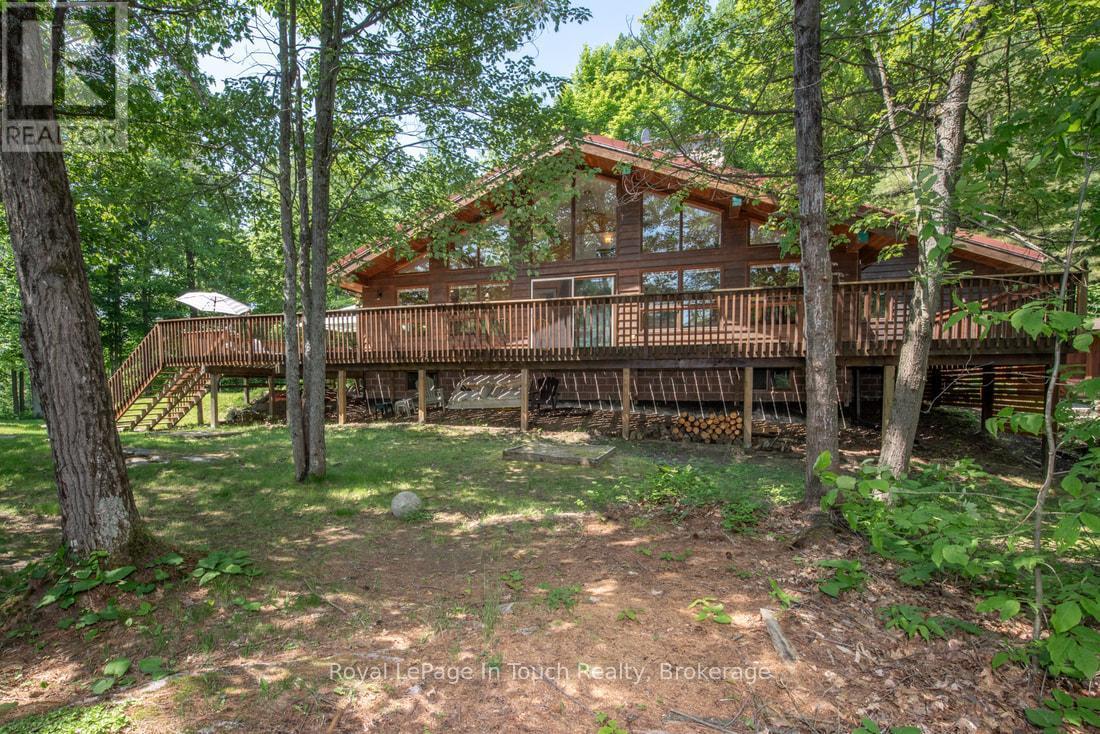 












212 WILD RICE TRAIL SE

,
Georgian Bay (Baxter),




Ontario
L0K1S0

